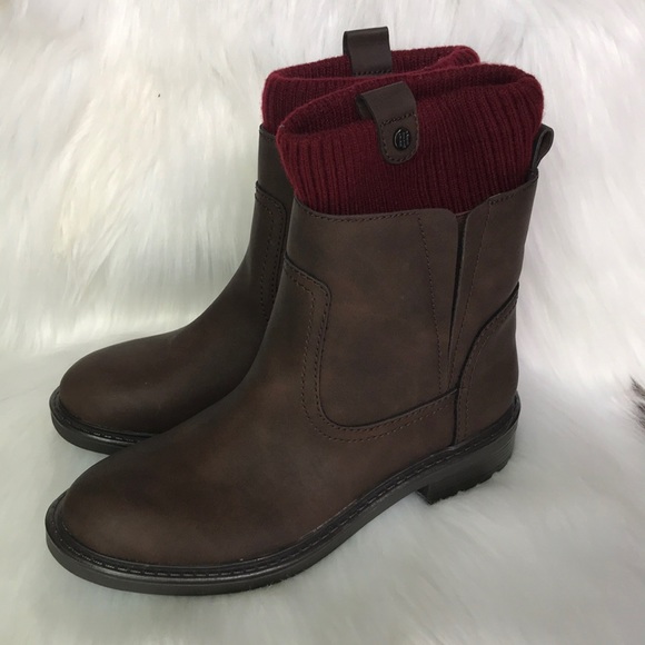 Tommy Hilfiger Shoes - 🆕Woman’s Tommy Hilfiger brown boots